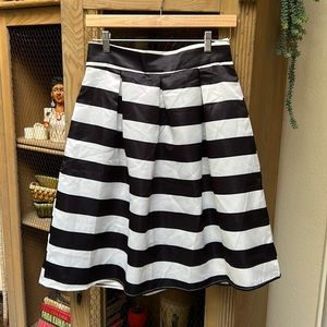Choles Black and White Striped Skirt